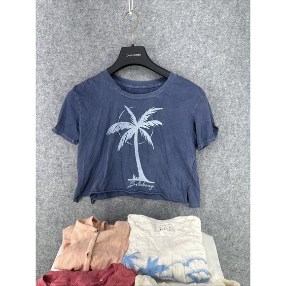 LOT OF 6 Pieces Womens Beach Theme Shirts Size Small - Billabong, Volcom, Hurley - Picture 2 of 14